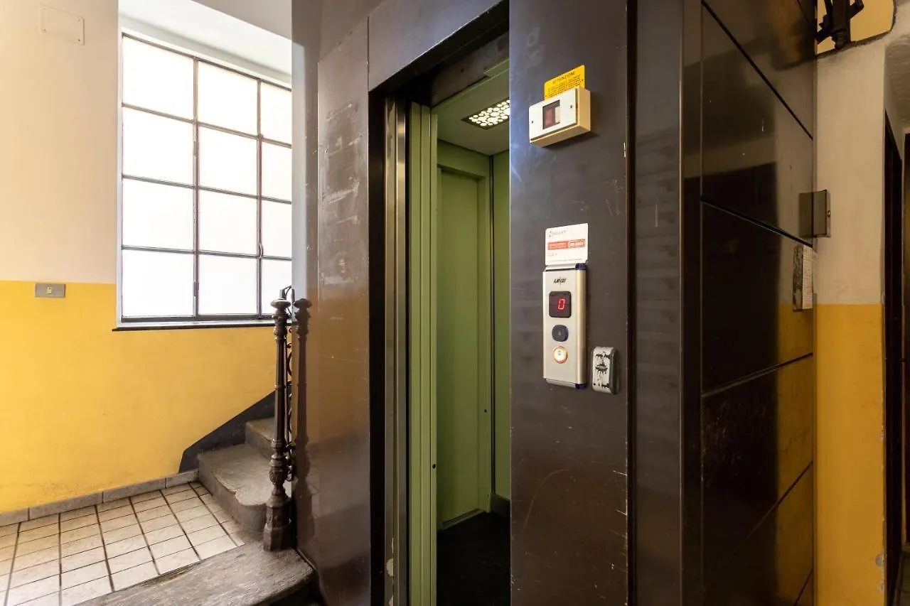Apartment Luna Homes - Studio In Farini Milan Italy