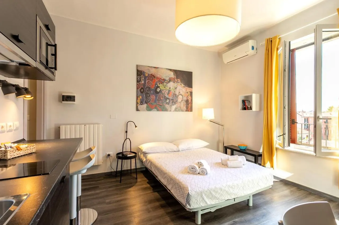 Luna Homes - Studio In Farini location