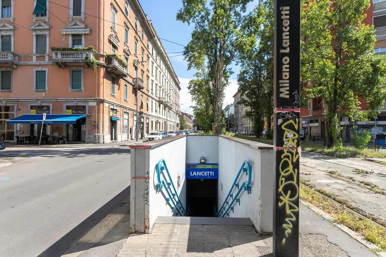 Luna Homes - Studio In Farini Milan Apartment