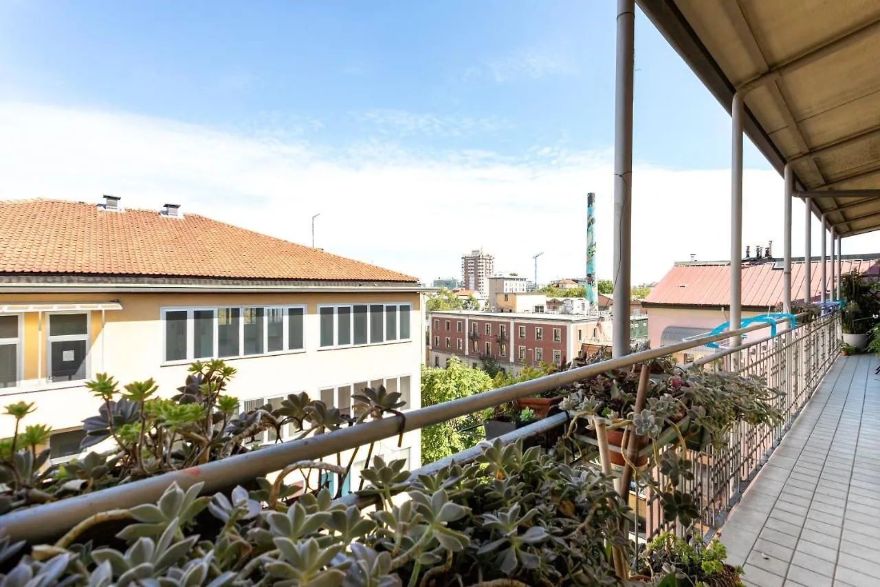 Luna Homes - Studio In Farini Milan