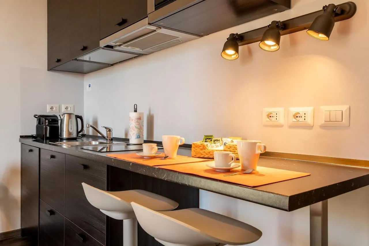 Luna Homes - Studio In Farini Milan